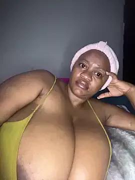 Photos of Chubbykarisma27 from StripChat is Freechat