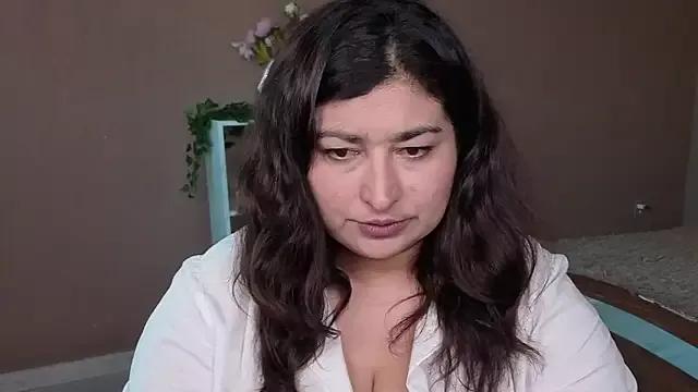 Clara_Crystal_ from StripChat is Freechat