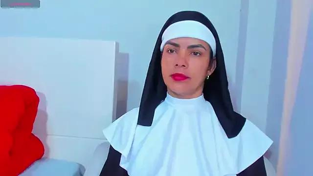 ClaraMariaMon from StripChat is Freechat