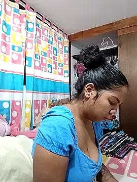 CloeeHills_ from StripChat is Freechat