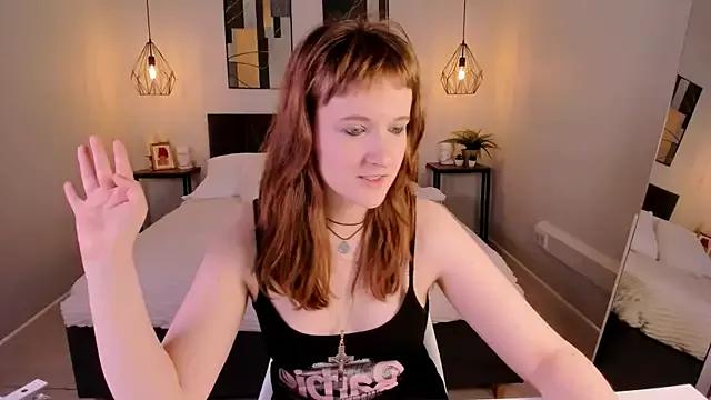 Clover_red from StripChat is Freechat