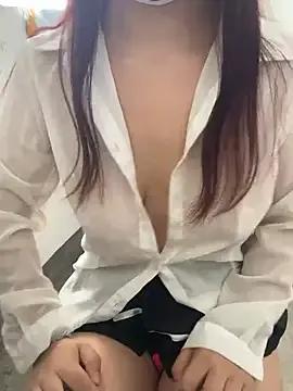 Coco-YaYa from StripChat is Freechat