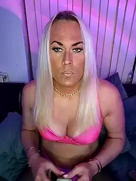 Girls free live sex cams: Check out the satisfaction of typing and cam2cam with our sensual livestreamers, who will teach you all about temptation and desires with their smoking hot physiques.