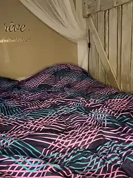 coquineronde from StripChat is Freechat
