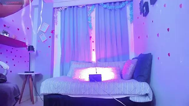 CoralineRicce_ from StripChat is Freechat