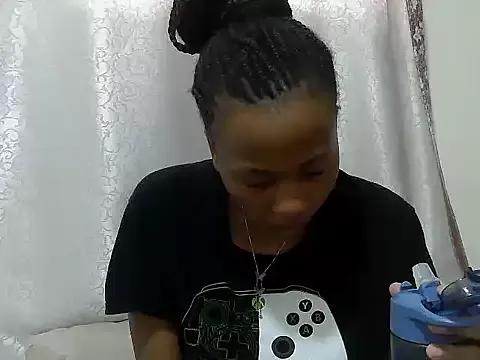 Creamybabee from StripChat is Freechat