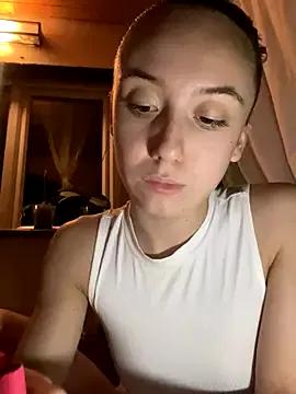 CristinaSww from StripChat is Freechat