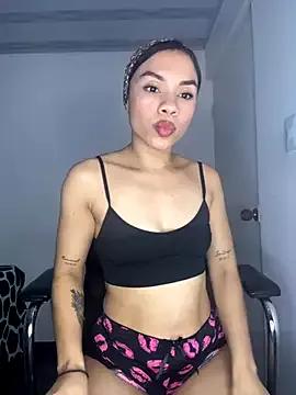 Crystal_555 from StripChat is Freechat