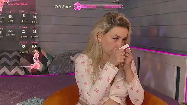 Crystal_Jull from StripChat is Freechat