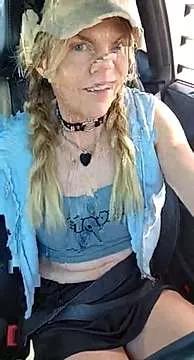 cuddlekitten from StripChat