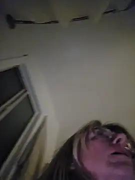 cuddlekitten from StripChat