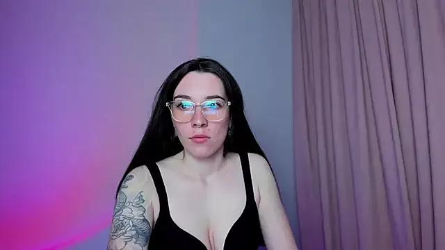 Curious_Lily from StripChat is Freechat