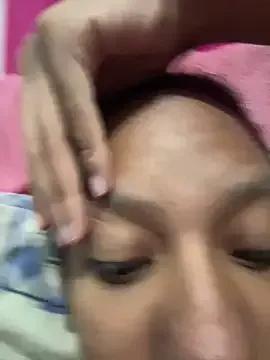 Curly_lily from StripChat is Freechat