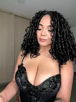Photos of Curlyierr from StripChat is Freechat
