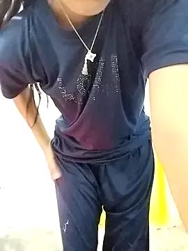 Cute-Naavya from StripChat is Freechat