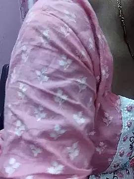 cutee_bhabhi from StripChat is Freechat