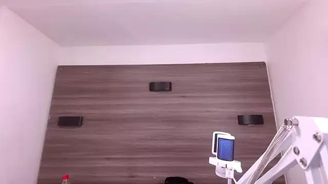 Cutie_Shy_ from StripChat is Freechat