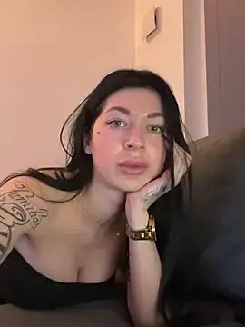 Daisysjuzn from StripChat is Freechat