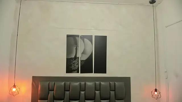 dakota_roussee from StripChat is Freechat