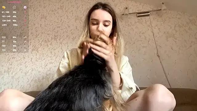 DanaCore from StripChat is Freechat