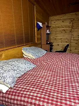 Dani_and_Ander from StripChat is Freechat