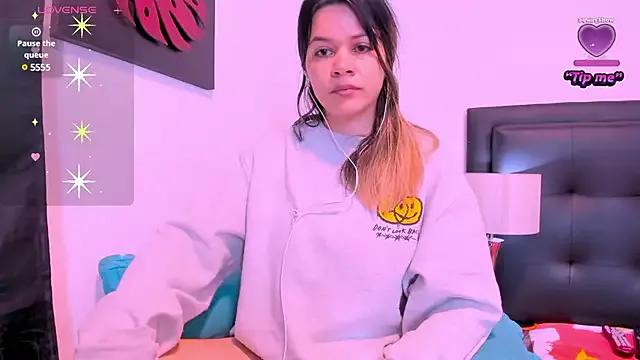 daniela_beauty from StripChat is Freechat