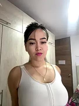 Girls free live sex cams: Check out the satisfaction of typing and cam2cam with our sensual livestreamers, who will teach you all about temptation and desires with their smoking hot physiques.