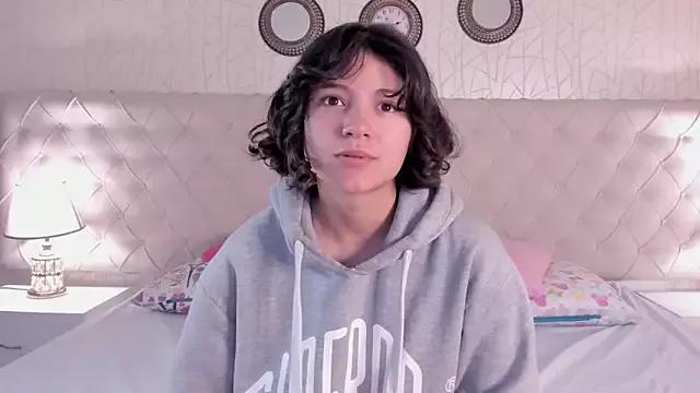 DarcyWithee from StripChat is Freechat