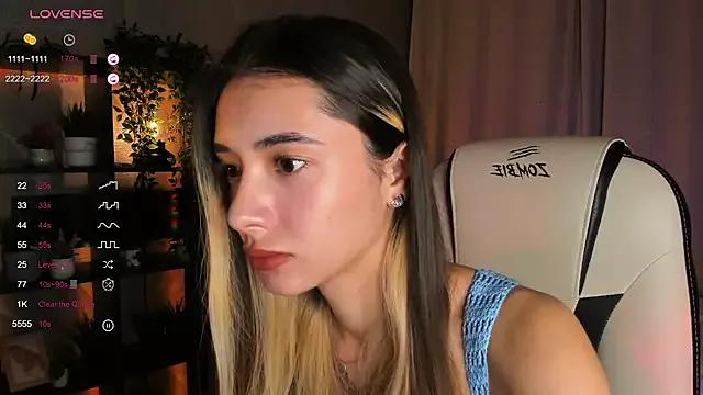 DarlaLike from StripChat is Freechat