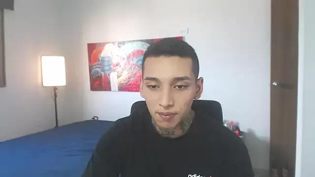 David_Adams2003 from StripChat is Freechat