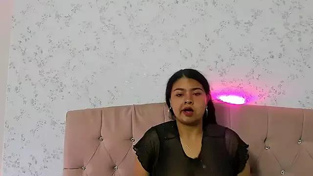 Desireangel-AH from StripChat is Freechat