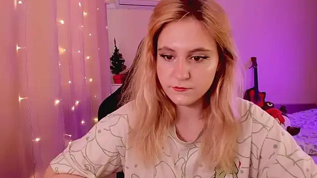 Diana_Flower from StripChat is Freechat