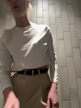 Photos of DollyTall from StripChat is Freechat