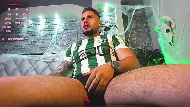 dominic_de_luca from StripChat is Freechat