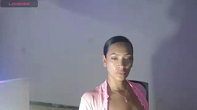 DonnaDidiamantti from StripChat is Freechat