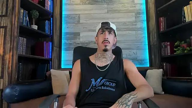 Donovan_Desmond from StripChat is Freechat