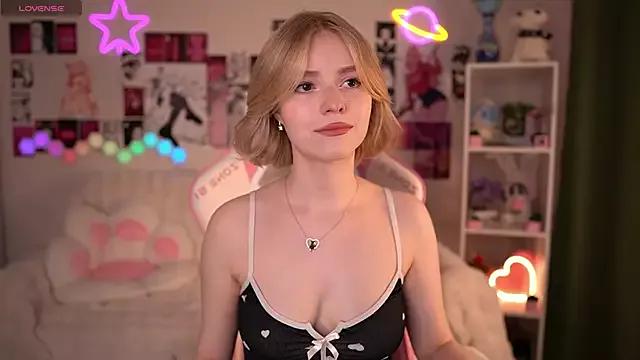 Dragonwind from StripChat is Freechat