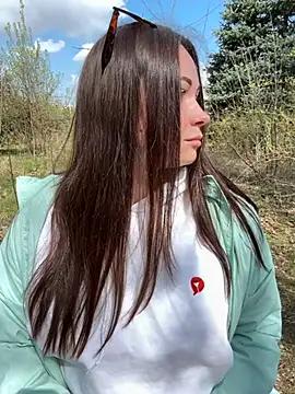 Outdoor cams: Check out the delight of messaging and cam2cam with our hot streamers, who will teach you all about attraction and whims with their cute curves.