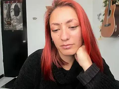 DulceLorrainexx from StripChat is Freechat