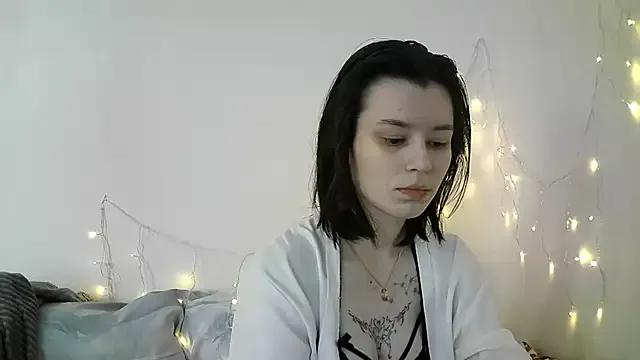 EdlinEngelby from StripChat is Freechat