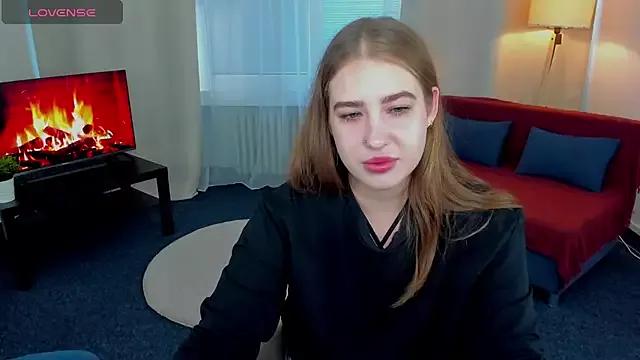 ElaraBloom from StripChat is Freechat