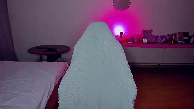 ElinOceanX from StripChat is Freechat