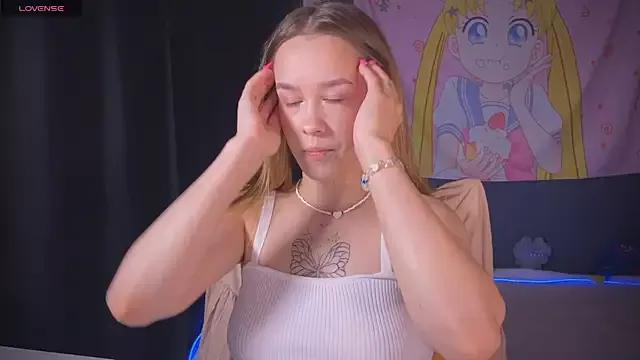 Elizabeth_Bennett_ from StripChat is Freechat