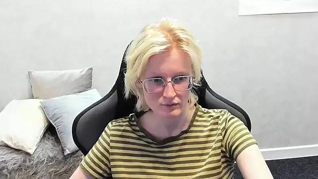 ElizabethHarpper from StripChat is Freechat