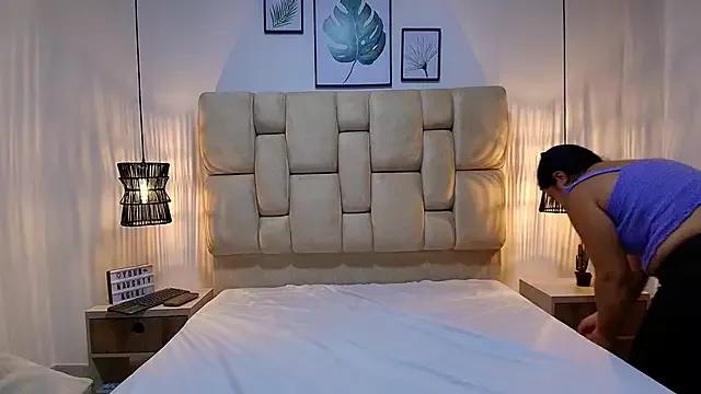 elizawiliamst from StripChat is Freechat