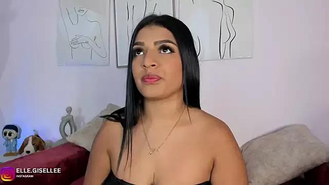 ElleGisellee from StripChat is Freechat