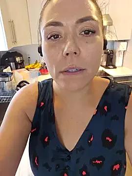 Photos of Ellie-L-Elizabeth from StripChat is Freechat