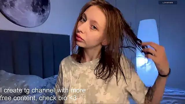 EllieDream from StripChat is Freechat