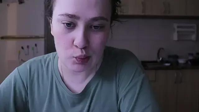 ElsaSquirt from StripChat is Freechat