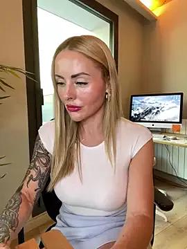 Girls free live sex cams: Check out the satisfaction of typing and cam2cam with our sensual livestreamers, who will teach you all about temptation and desires with their smoking hot physiques.